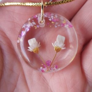 Jóia com dentinho sem moldura, fundo transparente